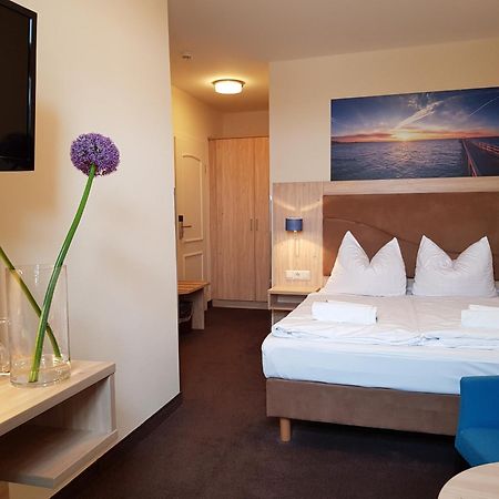 Hotel Am Alten Hafen Wißmar Eksteriør billede