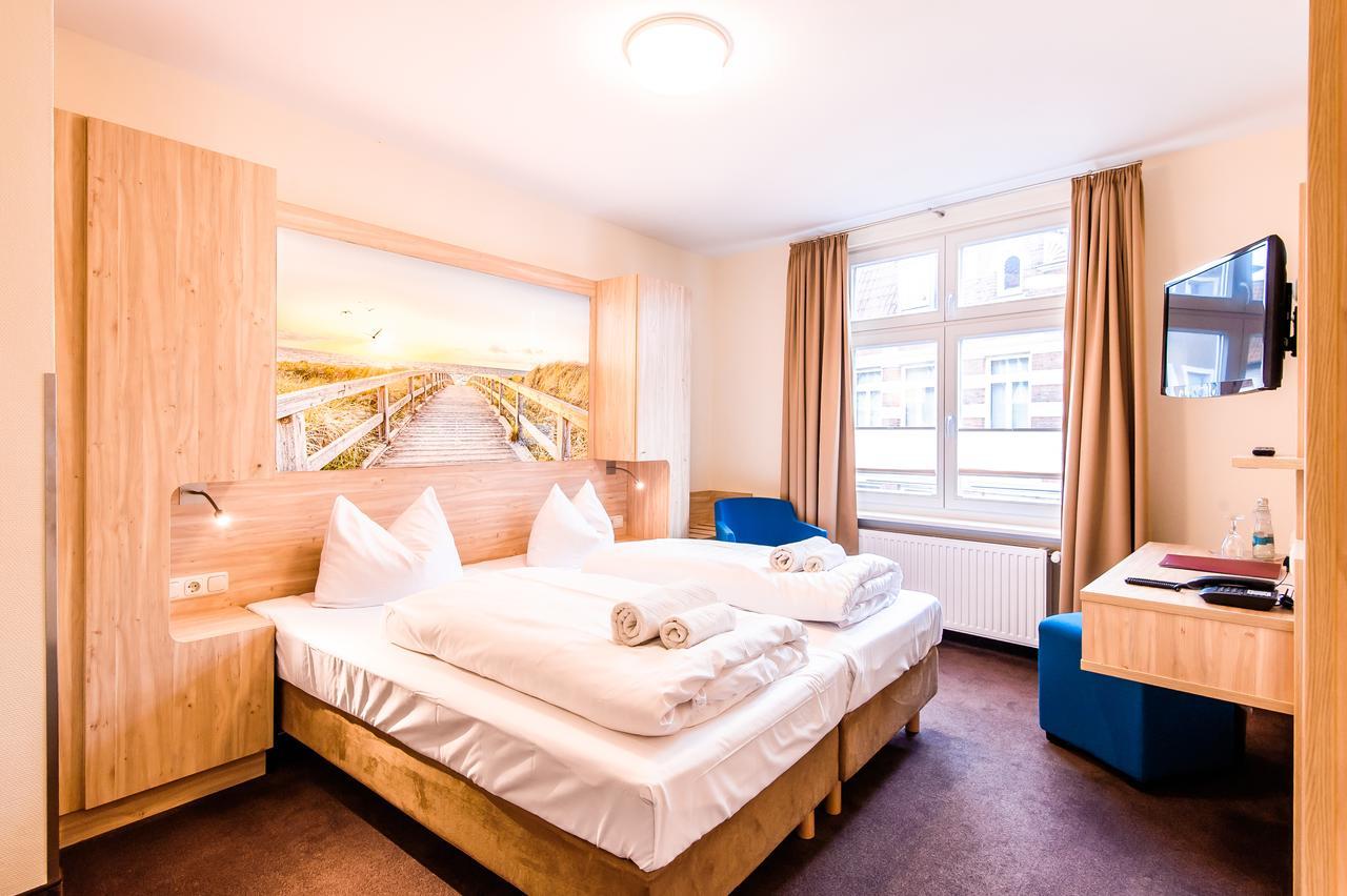 Hotel Am Alten Hafen Wißmar Eksteriør billede